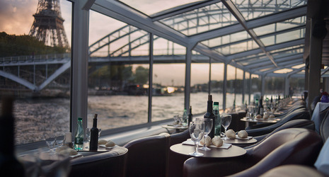http://images.restopolitan.com/restaurant/bateau-paris-en-scene/301136/Detail.jpg